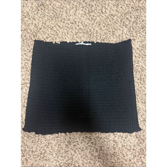 Zenana Outfitters Tops - Zenana Outfitters Black Smocked Tube Top Brand New Without Tags‎